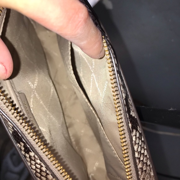 Crossbody purse - Picture 3 of 4